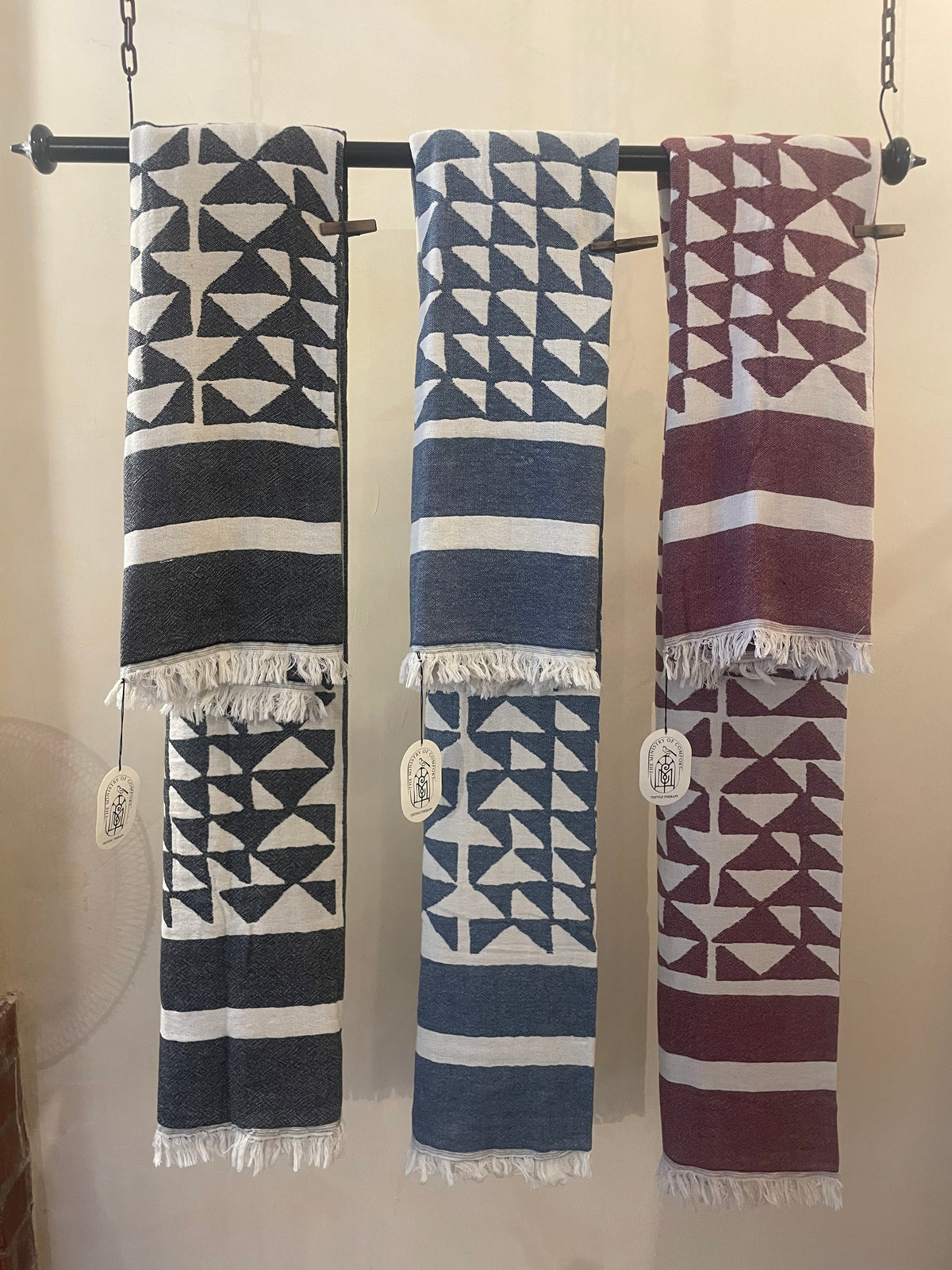 Ruby Piramit Throw