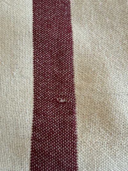 TGTBT Ruby Piramit Throw - Tiny Yarn Inconsistency