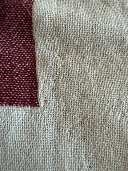 TGTBT Ruby Piramit Throw - Loom Inconsistencies