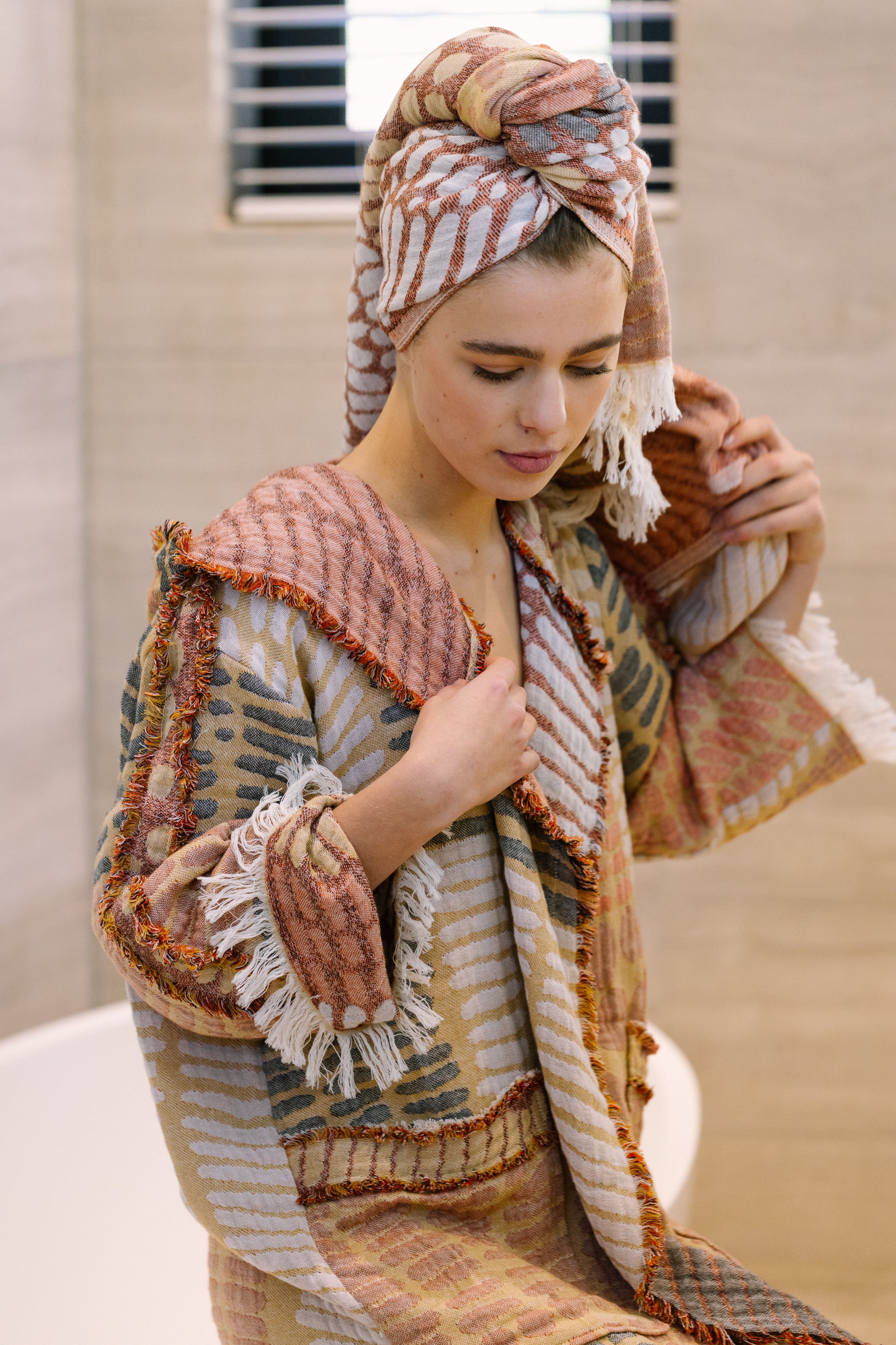 Adel Towel Gold & Red – The Ministry of Comfort