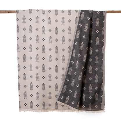 Zita Throw Black